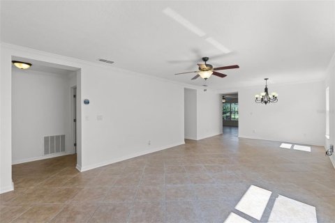 Casa en venta en Clermont, Florida, 4 dormitorios, 181.16 m2 № 1853492 - foto 5