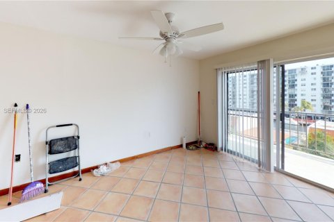 Condo à North Miami Beach, Floride, 1 chambre № 2038306