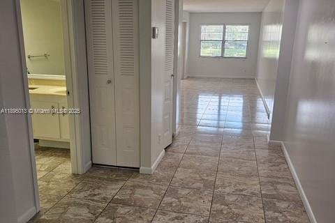 Condominio en alquiler en Pembroke Pines, Florida, 1 dormitorio, 97.08 m2 № 1949934 - foto 7