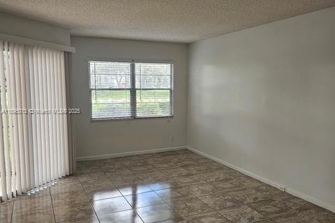 Condominio en alquiler en Pembroke Pines, Florida, 1 dormitorio, 97.08 m2 № 1949934 - foto 12