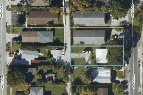 House in Delray Beach, Florida 2 bedrooms, 82.13 sq.m. № 2401222 - photo 13