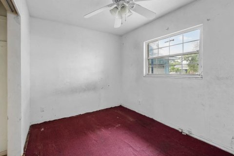 House in Saint Petersburg, Florida 4 bedrooms, 140.56 sq.m. № 1832839 - photo 14