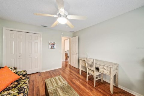 House in The Villages, Florida 3 bedrooms, 141.86 sq.m. № 2203962 - photo 20