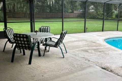 House in Brandon, Florida 6 bedrooms, 195.47 sq.m. № 2280532 - photo 7