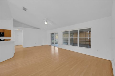 Casa en venta en Deltona, Florida, 3 dormitorios, 147.44 m2 № 1881066 - foto 16