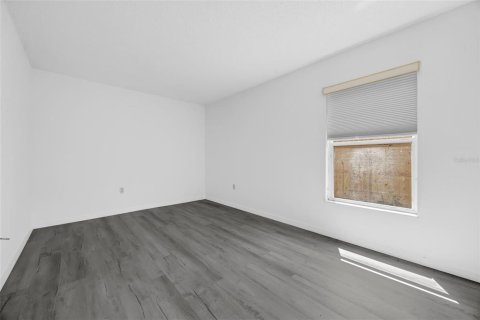 Casa en venta en Deltona, Florida, 3 dormitorios, 147.44 m2 № 1881066 - foto 29