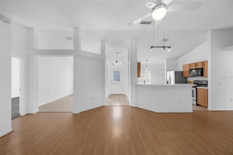 Casa en venta en Deltona, Florida, 3 dormitorios, 147.44 m2 № 1881066 - foto 7