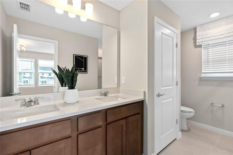 Touwnhouse à vendre à Orlando, Floride: 3 chambres, 164.44 m2 № 2381167 - photo 21