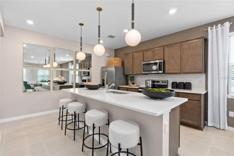 Touwnhouse à vendre à Orlando, Floride: 3 chambres, 164.44 m2 № 2381167 - photo 4