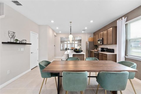 Touwnhouse à vendre à Orlando, Floride: 3 chambres, 164.44 m2 № 2381167 - photo 9