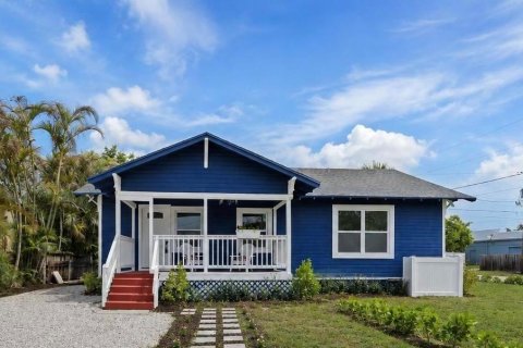 House in Stuart, Florida 3 bedrooms, 141.21 sq.m. № 2083779