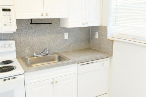 Appartement à louer à Deerfield Beach, Floride: 2 chambres, 108.05 m2 № 2276297 - photo 7