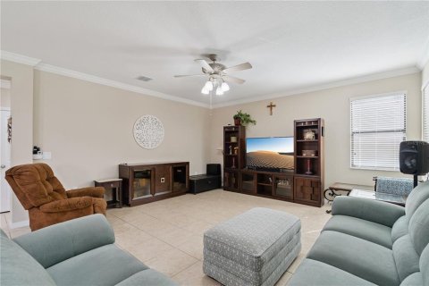 Villa ou maison à vendre à Orlando, Floride: 4 chambres, 261.33 m2 № 1912128 - photo 16