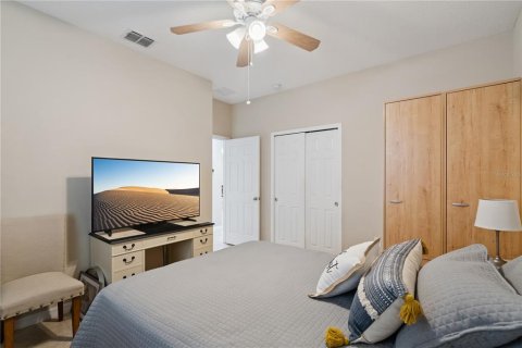 Villa ou maison à vendre à Orlando, Floride: 4 chambres, 261.33 m2 № 1912128 - photo 12
