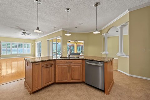 House in Trinity, Florida 4 bedrooms, 251.11 sq.m. № 2399097 - photo 21