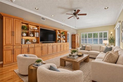 House in Trinity, Florida 4 bedrooms, 251.11 sq.m. № 2399097 - photo 24