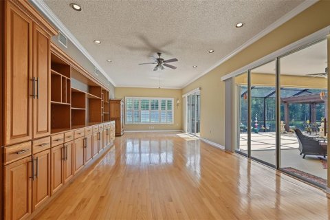 House in Trinity, Florida 4 bedrooms, 251.11 sq.m. № 2399097 - photo 29