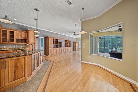 House in Trinity, Florida 4 bedrooms, 251.11 sq.m. № 2399097 - photo 23