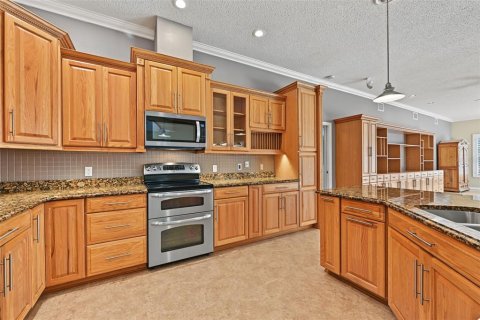 House in Trinity, Florida 4 bedrooms, 251.11 sq.m. № 2399097 - photo 19