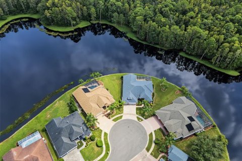 House in Trinity, Florida 4 bedrooms, 251.11 sq.m. № 2399097 - photo 5