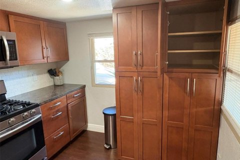 Casa en venta en Lakeland, Florida, 2 dormitorios, 102.19 m2 № 2150385 - foto 13