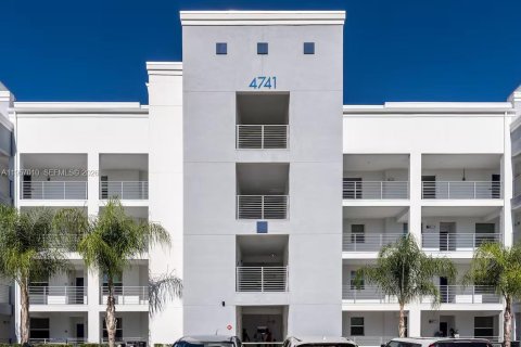 Condominio en Kissimmee, Florida, 2 dormitorios  № 2011823