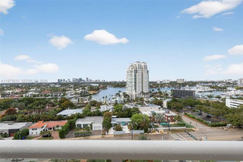 Copropriété à vendre à Fort Lauderdale, Floride: 2 chambres, 149.48 m2 № 2033355 - photo 2