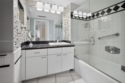 Copropriété à vendre à Fort Lauderdale, Floride: 2 chambres, 149.48 m2 № 2033355 - photo 24