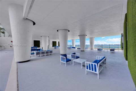 Купить кондоминиум в Майами, Флорида 3 спальни, 203.36м2, № 2052150 - фото 28