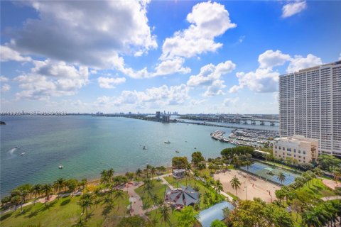 Купить кондоминиум в Майами, Флорида 3 спальни, 203.36м2, № 2052150 - фото 25