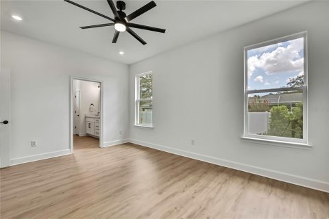 House in Spring Hill, Florida 4 bedrooms, 191.47 sq.m. № 1873292 - photo 29