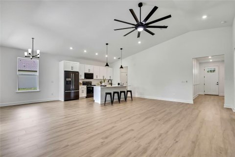 House in Spring Hill, Florida 4 bedrooms, 191.47 sq.m. № 1873292 - photo 6