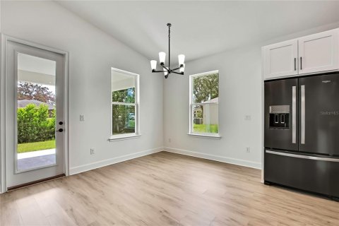 House in Spring Hill, Florida 4 bedrooms, 191.47 sq.m. № 1873292 - photo 15