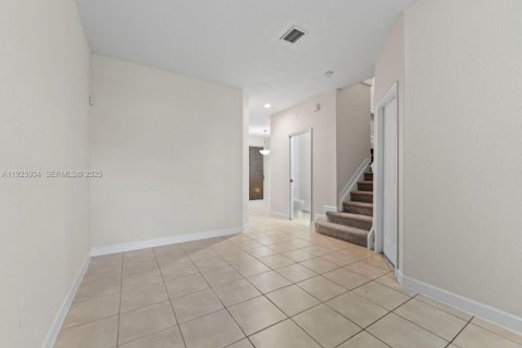 Купить таунхаус в Хомстед, Флорида 3 спальни, 160.91м2, № 1988696 - фото 3