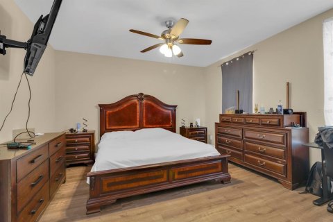 Propiedad comercial en venta en Kissimmee, Florida, 3 dormitorios, 145.11 m2 № 2093738 - foto 8