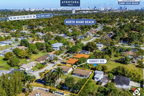 Propiedad comercial en venta en Miami, Florida № 1983145 - foto 14