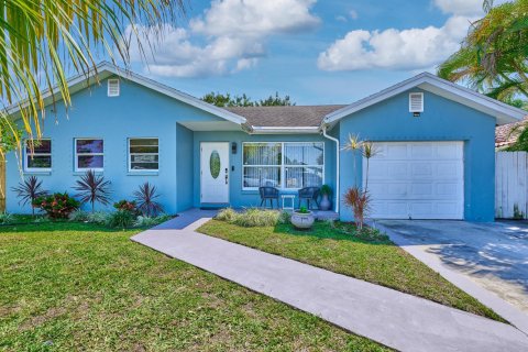 Villa ou maison à Boca Raton, Floride 3 chambres, 172.05 m2 № 2087543