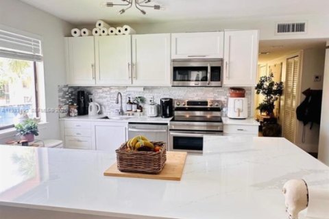 Condo in Weston, Florida, 3 bedrooms  № 1991435 - photo 6