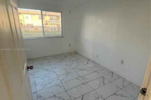 Купить кондоминиум в Майами-Гарденс, Флорида 2 спальни, 67.82м2, № 2015481 - фото 5