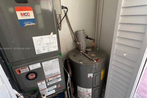 Купить кондоминиум в Майами-Гарденс, Флорида 2 спальни, 67.82м2, № 2015481 - фото 12