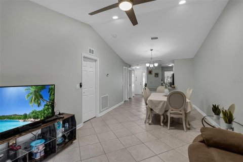 House in Sarasota, Florida 2 bedrooms, 86.4 sq.m. № 2116019 - photo 18
