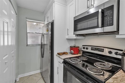 House in Sarasota, Florida 2 bedrooms, 86.4 sq.m. № 2116019 - photo 9