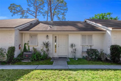 Casa en Sarasota, Florida 2 dormitorios, 86.4 m2 № 2116019