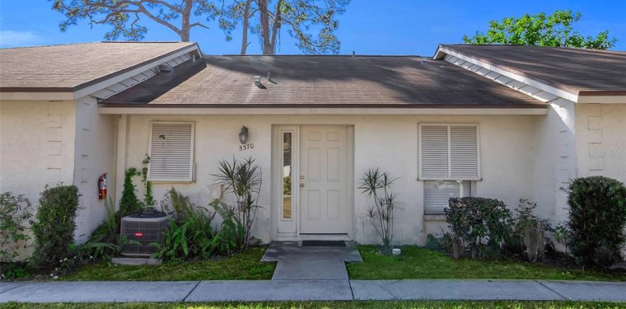 House in Sarasota, Florida 2 bedrooms, 86.4 sq.m. № 2116019