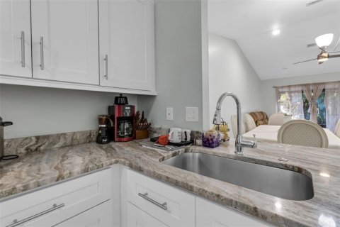 House in Sarasota, Florida 2 bedrooms, 86.4 sq.m. № 2116019 - photo 8