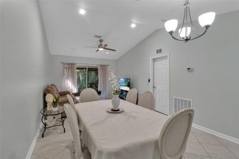 House in Sarasota, Florida 2 bedrooms, 86.4 sq.m. № 2116019 - photo 13