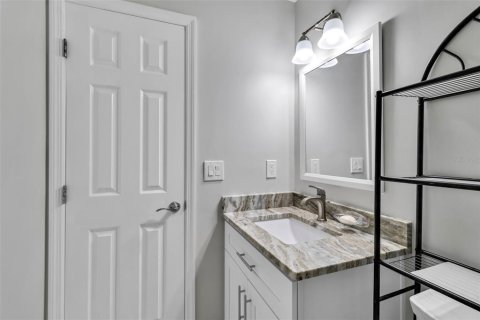 House in Sarasota, Florida 2 bedrooms, 86.4 sq.m. № 2116019 - photo 23