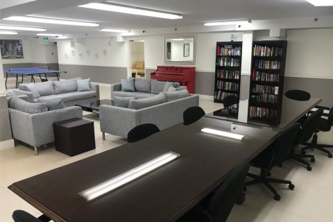 Copropriété à louer à Miami Beach, Floride: 51.1 m2 № 1832523 - photo 17
