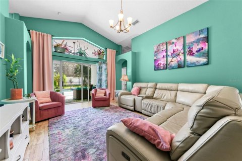 House in Clermont, Florida 4 bedrooms, 167.87 sq.m. № 1917654 - photo 7