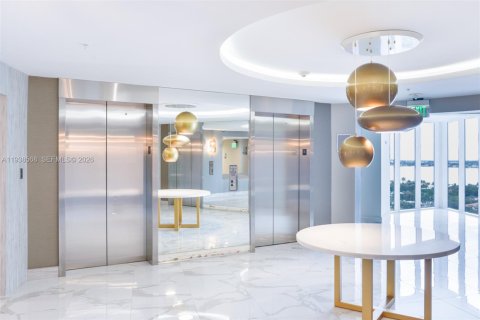 Copropriété à louer à Bal Harbour, Floride: 1 chambre, 83.24 m2 № 1997401 - photo 12